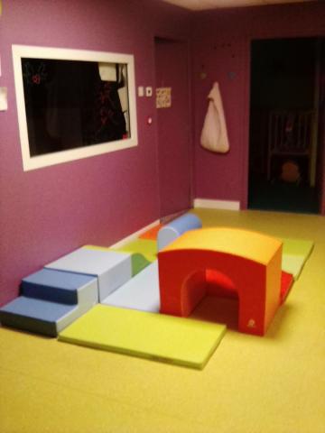 Crèche pour enfant près de Saint-Omer: pomdhappy-salle-de-jeux